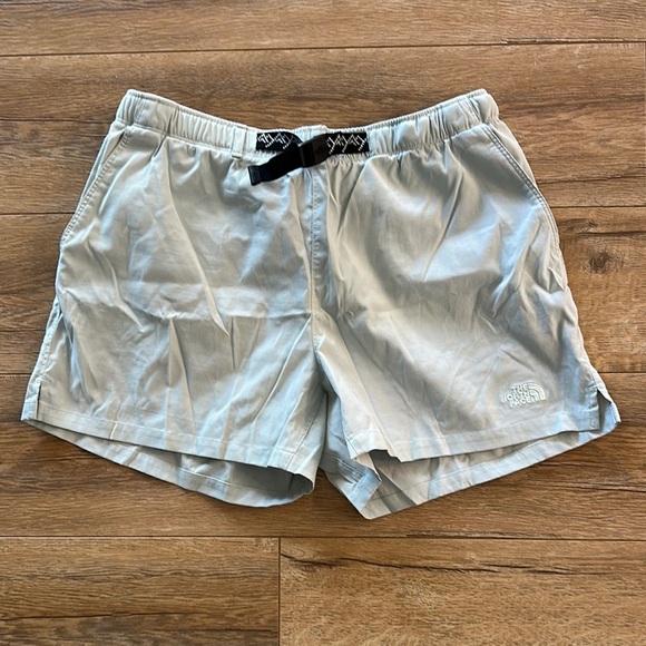 The North Face Light Blue Women’s Shorts Size Large - Picture 1 of 5